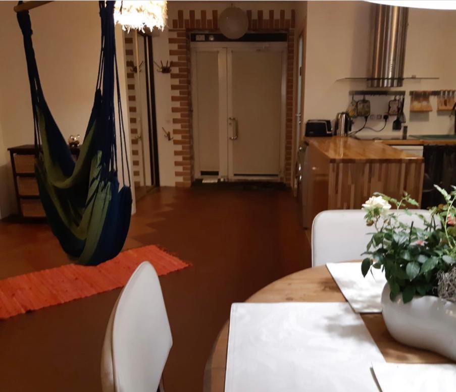 2 Story Studio Apartment Free Parking Included Рига Экстерьер фото